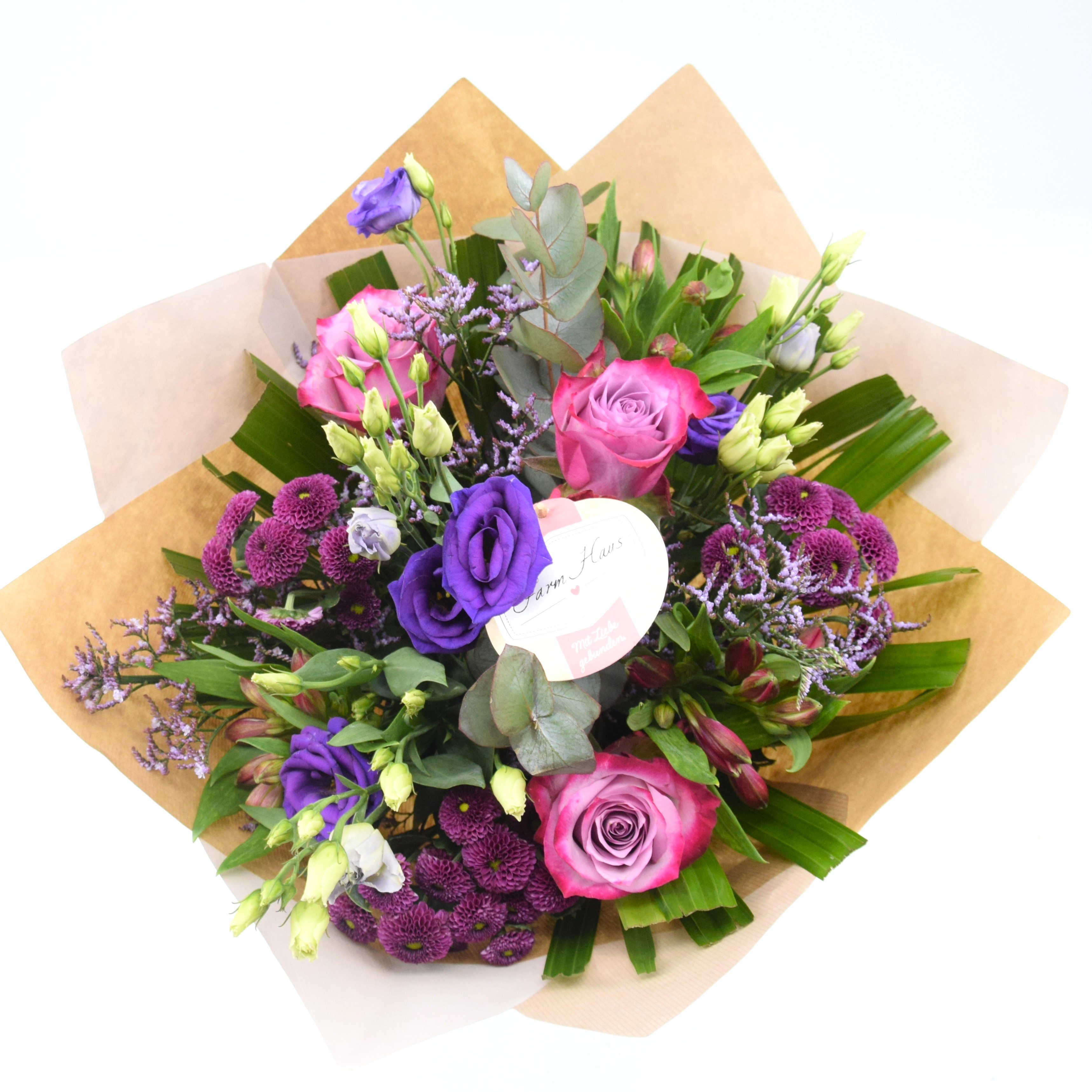Violetter Blumenstrauß aus Früherbst Auswahl mit Farmhaus Etikett